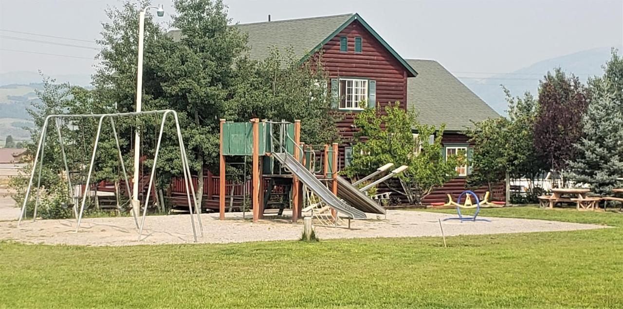 Wolf Den Log Cabin Motel And Rv Park Thayne Luaran gambar