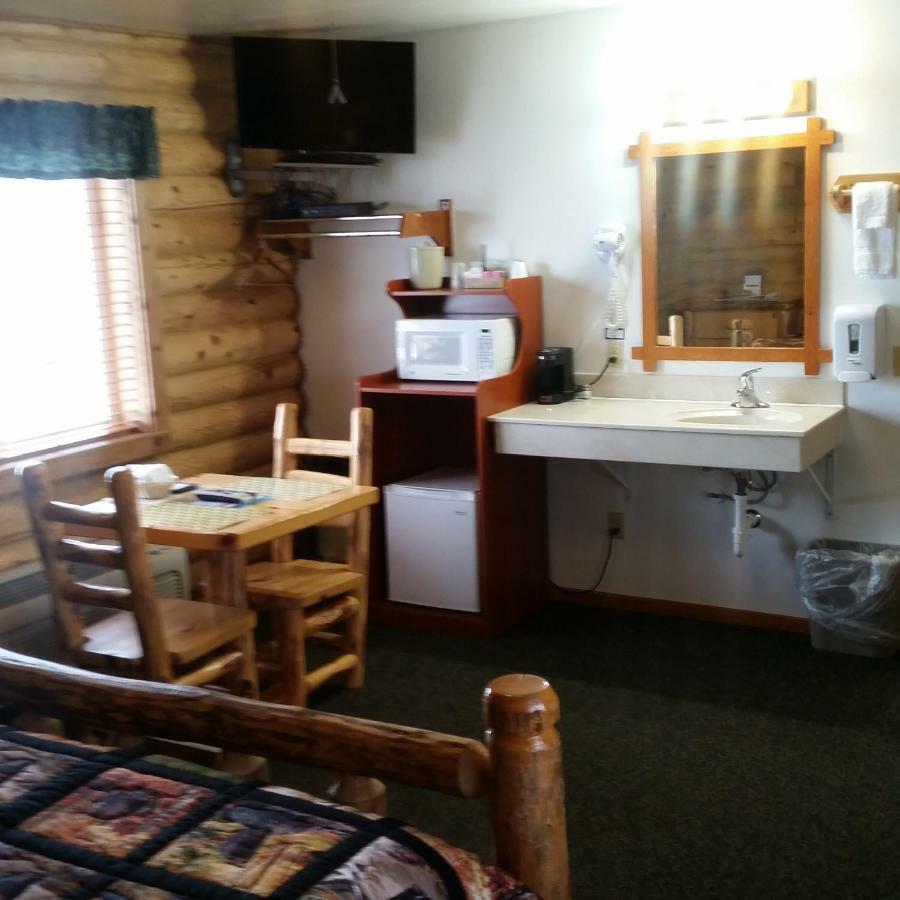 Wolf Den Log Cabin Motel And Rv Park Thayne Luaran gambar