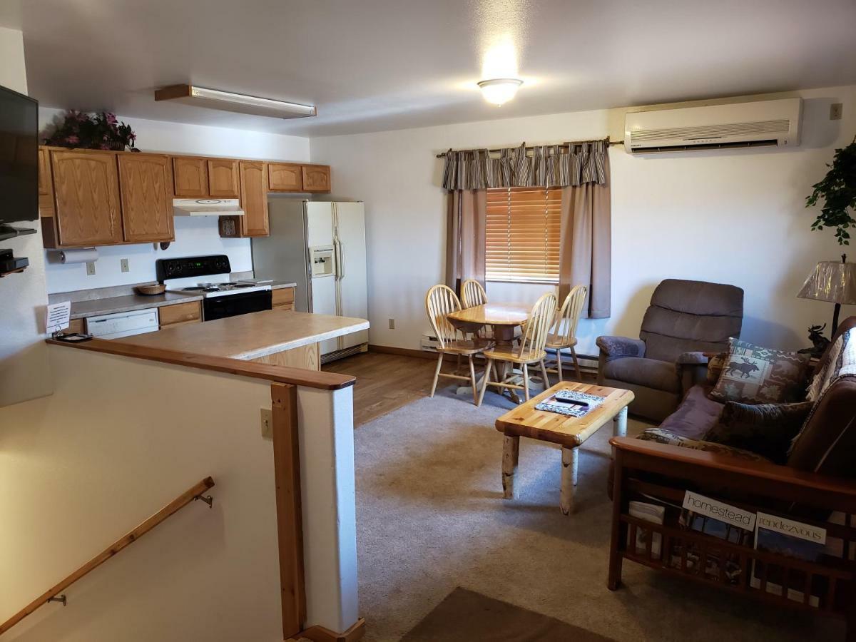 Wolf Den Log Cabin Motel And Rv Park Thayne Luaran gambar